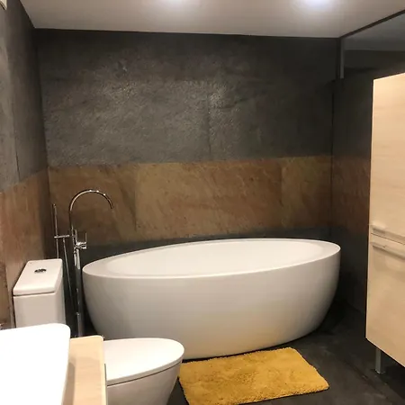 Apartamento Piso En El Centro De *